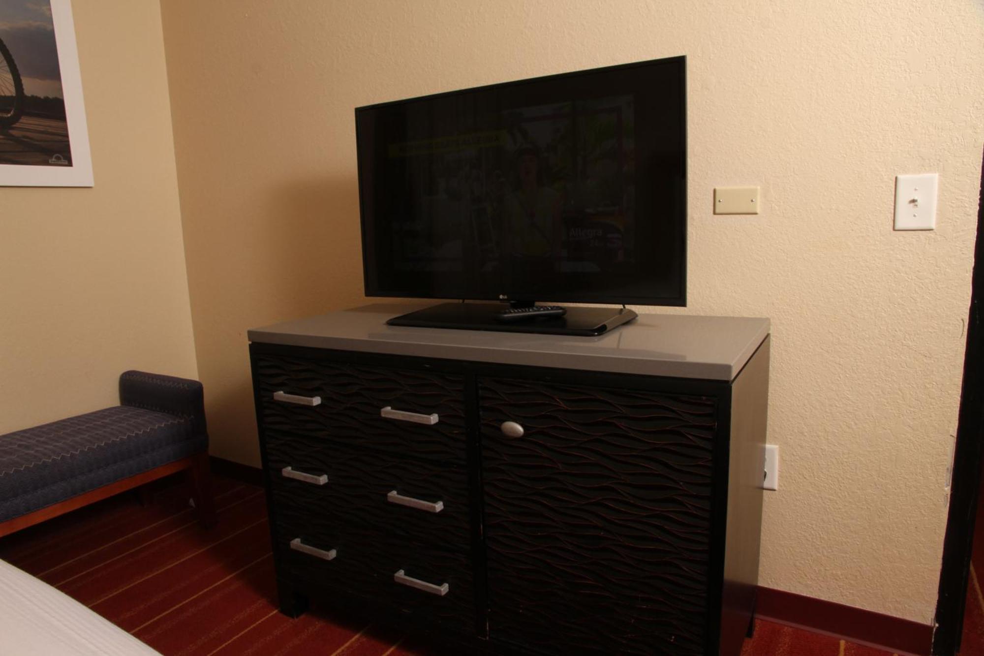 Days Inn By Wyndham Semmes Mobile Esterno foto