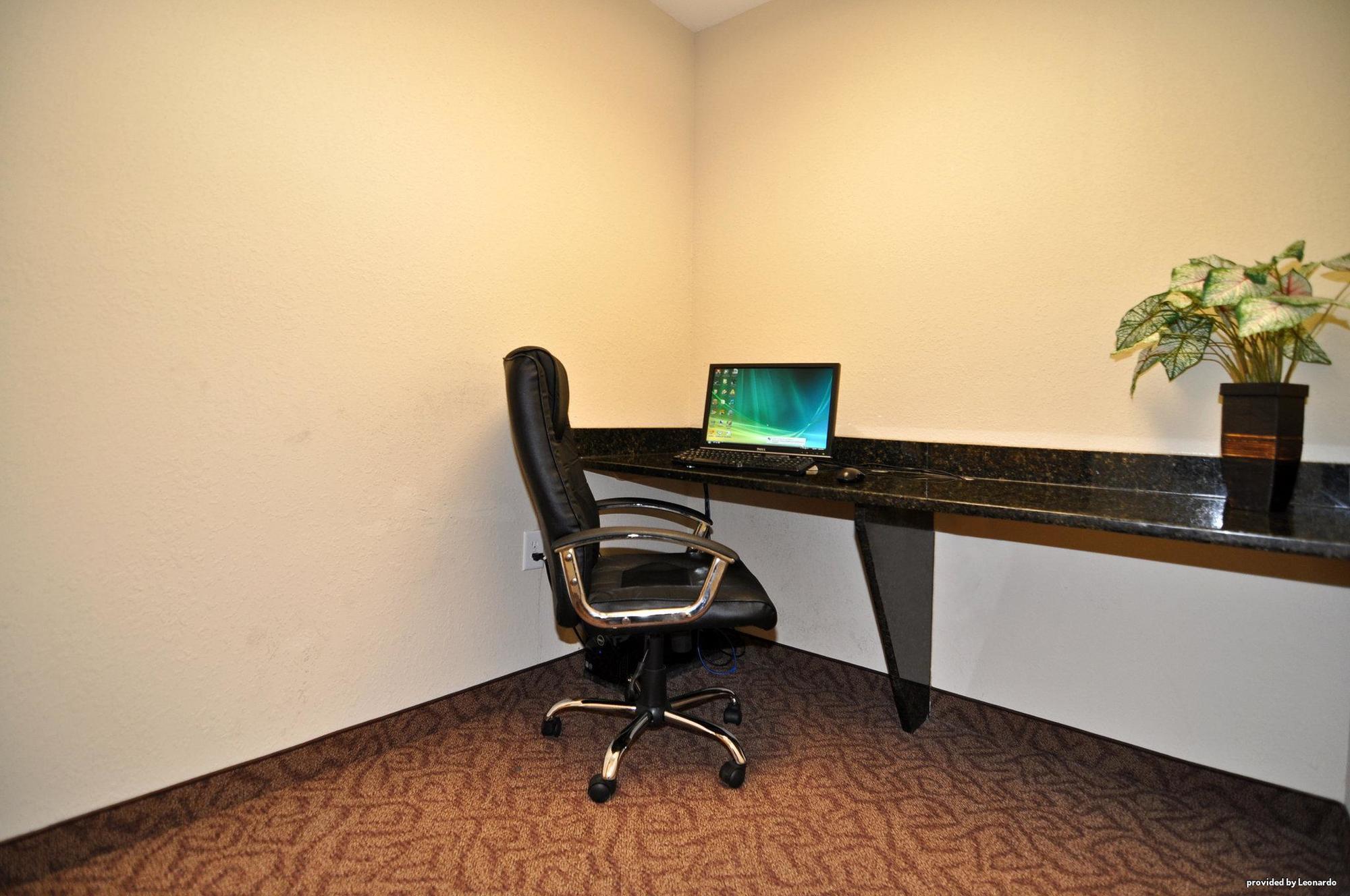 Days Inn By Wyndham Semmes Mobile Servizi foto