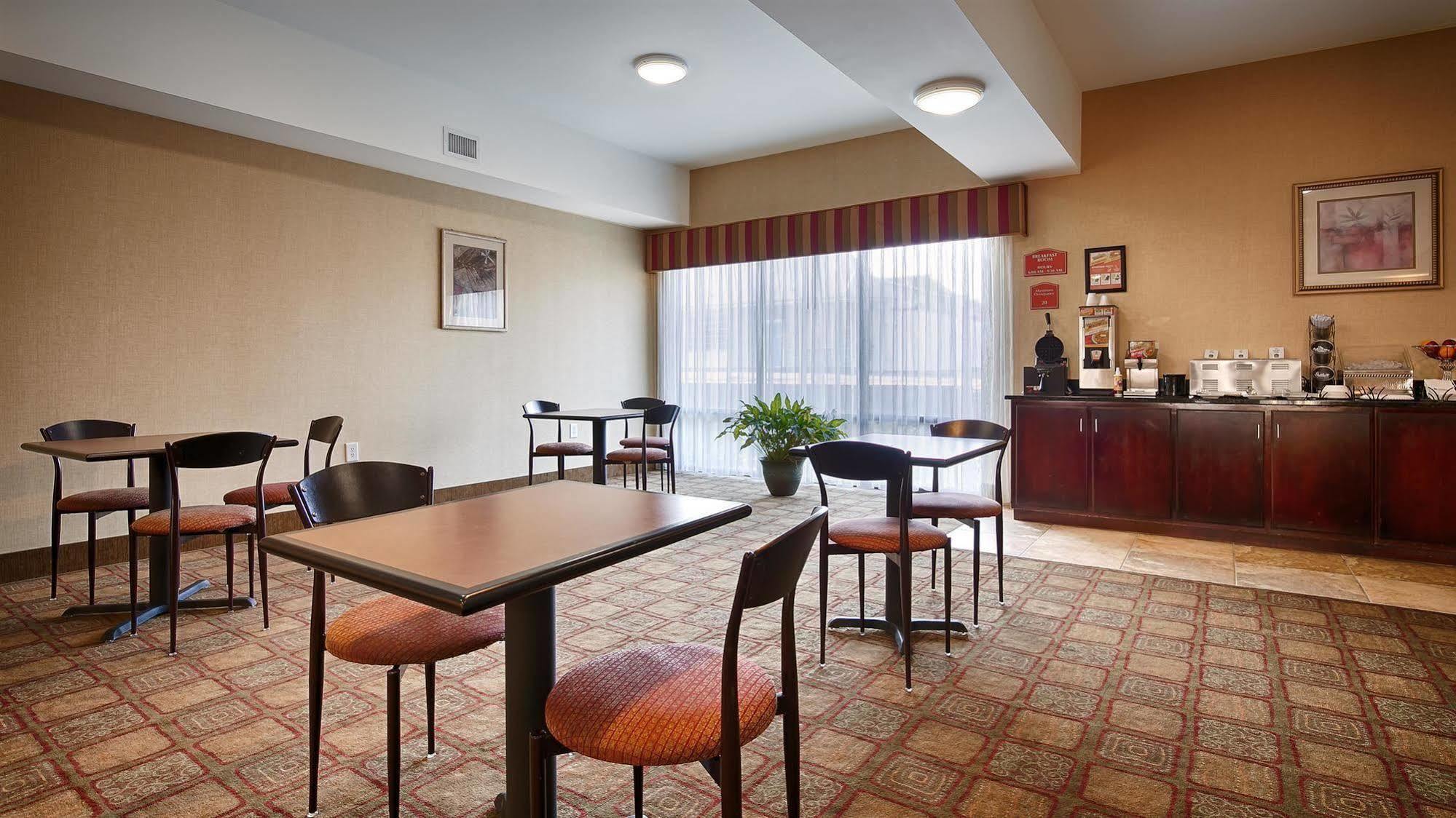 Days Inn By Wyndham Semmes Mobile Esterno foto