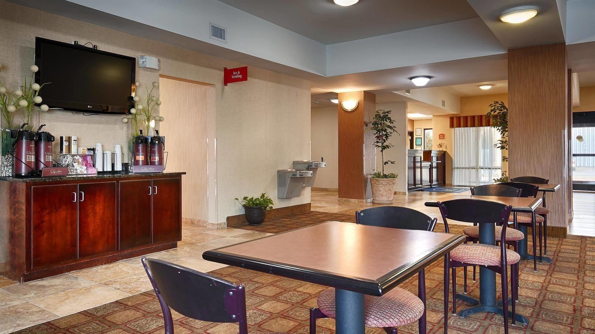 Days Inn By Wyndham Semmes Mobile Esterno foto
